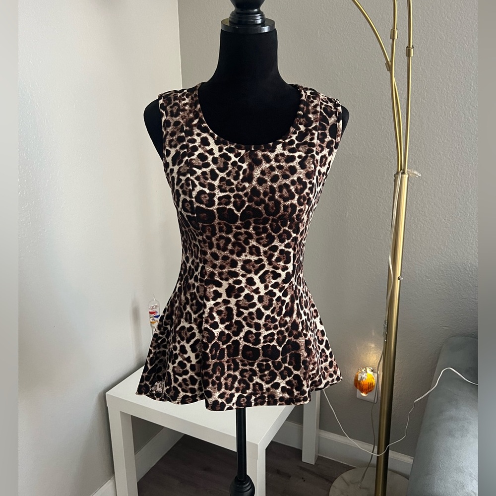 Hype Women’s Sleeveless Round Neck Animal Print Blouse Contrast Mesh Back Small